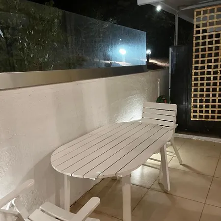 Alkyoni أثينا
